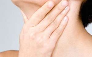 Bảo vệ cổ họng bằng 7 cách hiệu quả ít người biết