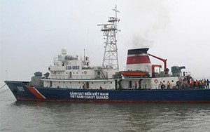 Tàu cảnh sát biển VN và Ngư chính TQ kiểm tra liên hợp trên biển