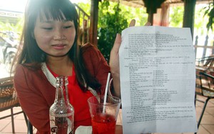 Hoa mắt với tiền trường