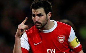 Arsenal vớ bẫm từ vụ Fabregas gia nhập Chelsea