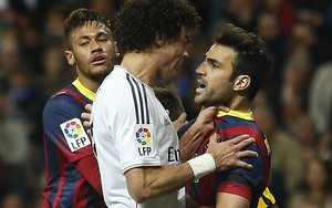Clip đánh nguội, bạo lực, ăn vạ trận Real 3-4 Barca
