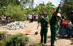 Vợ chồng em giết vợ chồng anh, 6 đứa trẻ bơ vơ