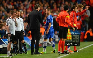 HLV PSG công khai tiếp cận, chèo kéo Hazard trên Stamford Bridge