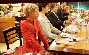 Con trai Bill Gates bí mật đến Hà Nội làm sinh nhật