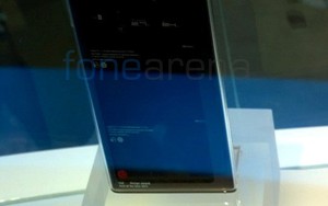 Cận cảnh ZTE ECO-MOBIUS, mẫu điện thoại "xếp hình" đầu tiên