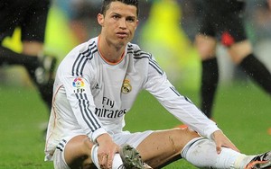 NÓNG: Cris Ronaldo lỡ trận Siêu kinh điển và bán kết CL