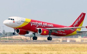 Bay 15 phút, máy bay VietJet Air quay lại, hạ cánh khẩn cấp