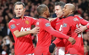 Man United, Liverpool vui cười, Arsenal méo mặt vì Southampton