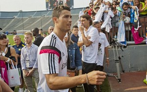Cris Ronaldo tuyên bố trở lại Man United