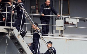 Vì sao thủy thủ Nga từ tàu Mistral đột ngột về nước?