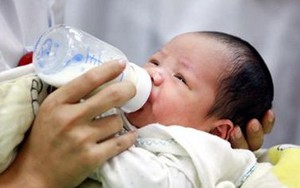 Xin vào ngủ nhờ, bắt cóc con của bạn