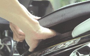 Tên trộm cả gan giở trò “hai ngón” ngay tại cơ quan công an