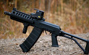 Saiga-12 - Shotgun nổi tiếng có thiết kế dựa trên AK-47