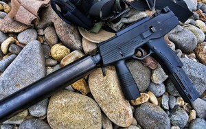 Steyr TMP - "Con lai" giữa súng ngắn và súng tiểu liên