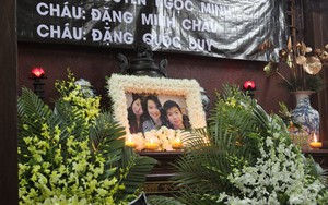 Đại diện hàng không Malaysia viếng 3 mẹ con người Việt vụ MH17