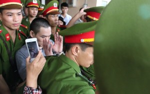 Sau cái tát tại cổng tòa, Lý Nguyễn Chung được đề nghị bảo vệ