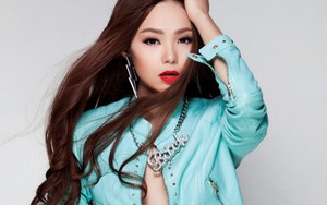 Minh Hằng lại 'bỏ quên' nội y