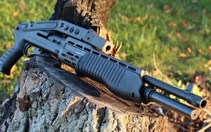 SPAS-12 - Shotgun mạnh mẽ với 2 chế độ bắn