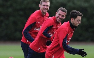 Arsenal - Bayern: Người Đức lai đối đầu người Đức gốc