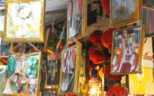 Rằm tháng 7: Dịch vụ chuyển tiền xuống cả... cõi âm