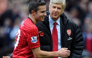 Ngày Persie về lại Arsenal mỗi lúc một gần