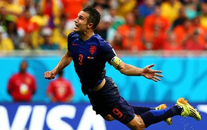 Van Persie lại sắp hưởng trái ngọt từ siêu phẩm "bay giữa ngân hà"