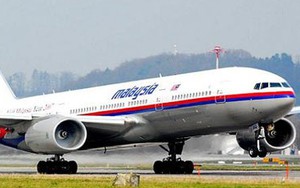 "Máy bay Malaysia mất tích là do tai nạn từ vũ trụ"