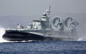 Mất Crimea, Ukraine lỗ to tiền bán tàu cho Trung Quốc