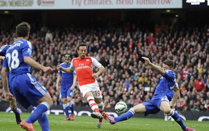 Thủ môn còn ghi bàn giỏi hơn Chelsea, Arsenal