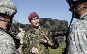 Vì sao NATO biết Putin "nguy hiểm" nhưng vẫn kê cao gối ngủ?