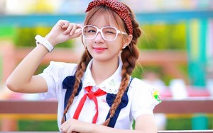 "Cô bé học sinh" Sài Thành khiến người ta khó tin vào tuổi thật