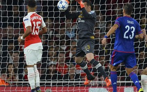 Sai lầm "không thể tin nổi" giết chết Arsenal