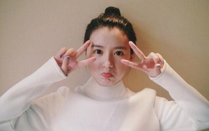 Dung nhan gây tò mò của 9x chỉ có thể miêu tả bằng từ "đẹp"