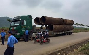 Tài xế bỏ xe "khủng" chạy trốn thanh tra giao thông