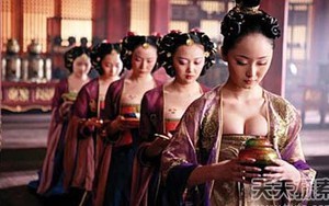 Rùng mình muôn kiểu kiểm tra "sự trong trắng" của phụ nữ thời xưa