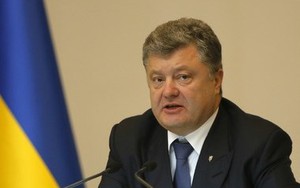 Tổng thống Poroshenko ký ban hành luật bầu cử địa phương