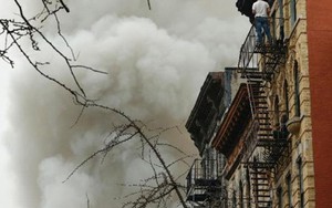 Nổ lớn, sập nhà ở New York, hàng chục người thương vong