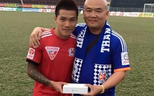 CĐV tặng iPhone 6 cho cầu thủ ghi bàn: “Tôi không chơi ngông”