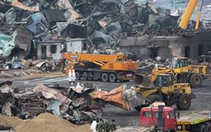Rơi xuống bể khí độc, 7 công nhân Trung Quốc tử vong