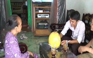 Dưa hấu chưng Tết gần 7 tháng vẫn chưa hư