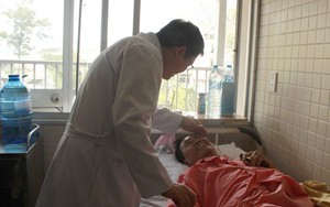 Vụ tai nạn 10 người chết tại Bình Thuận: Bác sĩ sống sót kể lại giây phút kinh hoàng