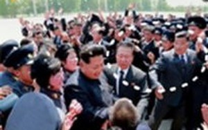 Em gái Kim Jong Un mất chức?