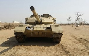 Siêu tăng MBT-3000 Trung Quốc thất bại trước T-84 Oplot Ukraine