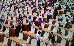 Quốc hội phải làm hết việc, không nghỉ vì "hết giờ"