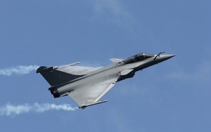 Ấn Độ bác tin đồn mua Su-30 vì “chê” Rafale đắt