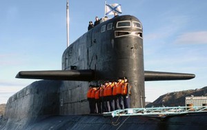 Tàu ngầm hạt nhân Nga tập trận rầm rộ ở Bắc Cực