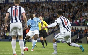 Yaya Toure đóng vai người hùng, Man City đại thắng trận mở màn