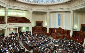 Ukraine: Họp quốc hội, từ 'võ mồm' thành 'võ đài'