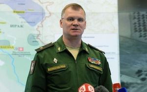Moscow mỉa mai Kiev vụ đổi tù binh "tướng Nga" lấy lính Ukraine