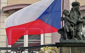 Sau Nga, tới lượt Séc muốn cho thanh niên Ukraine trốn lính